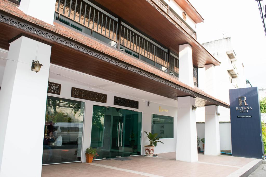 Ratana Hotel Chiang Mai Exterior photo